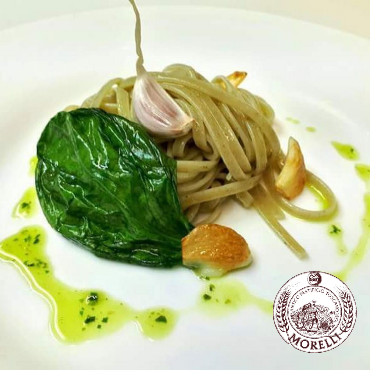 Pasta Linguine with Garlic & Basil