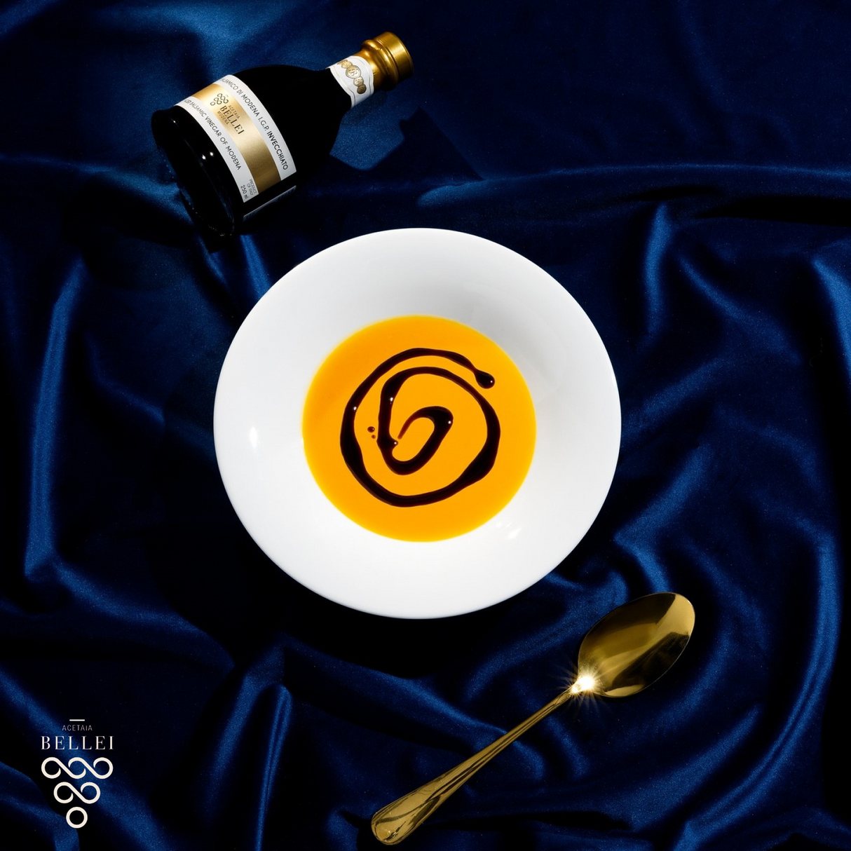 Balsamic Modena Aged Bell Gold