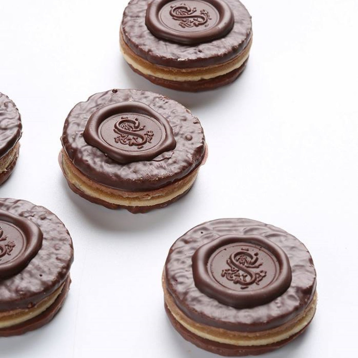 Gianduja Hazelnut Dark 34% Cocoa