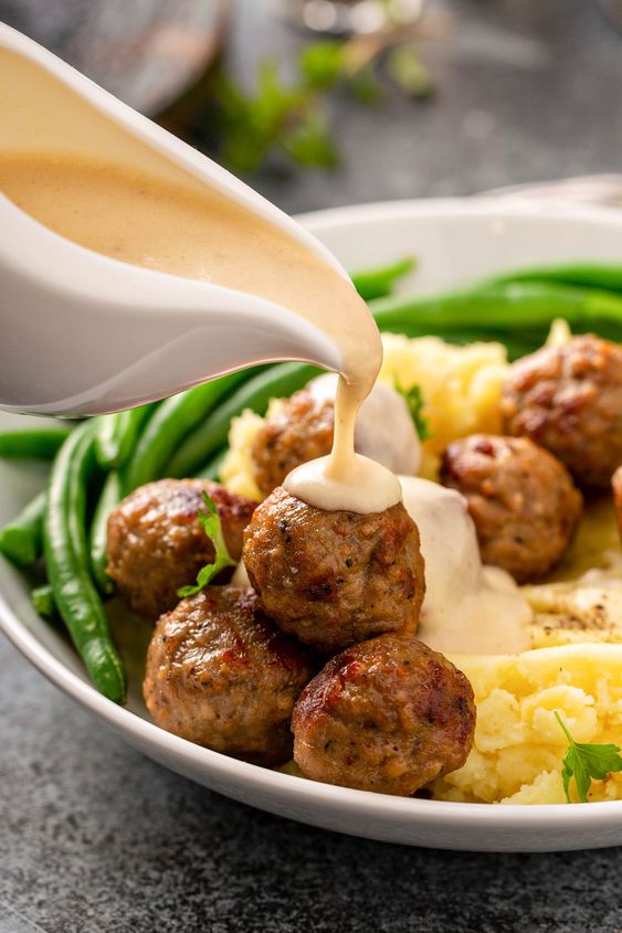 Meatballs with Truffle and Parmesan cream