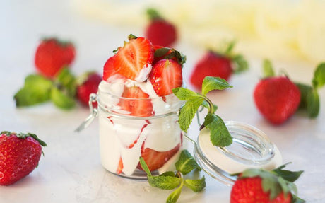 CREAMY WHITE CHOCOLATE AND RED FRUIT MOUSSE