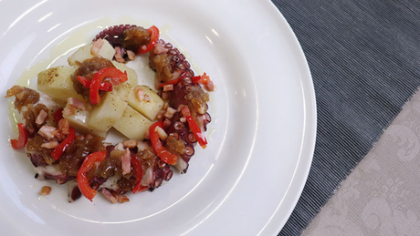 Cooked Octopus With Caramelized Onions