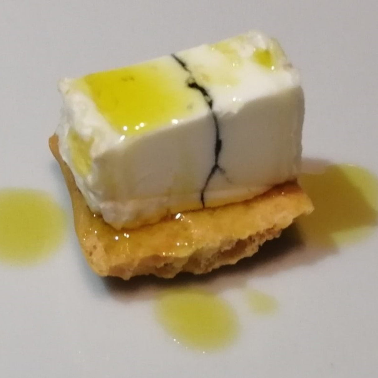 Paprika Crackers